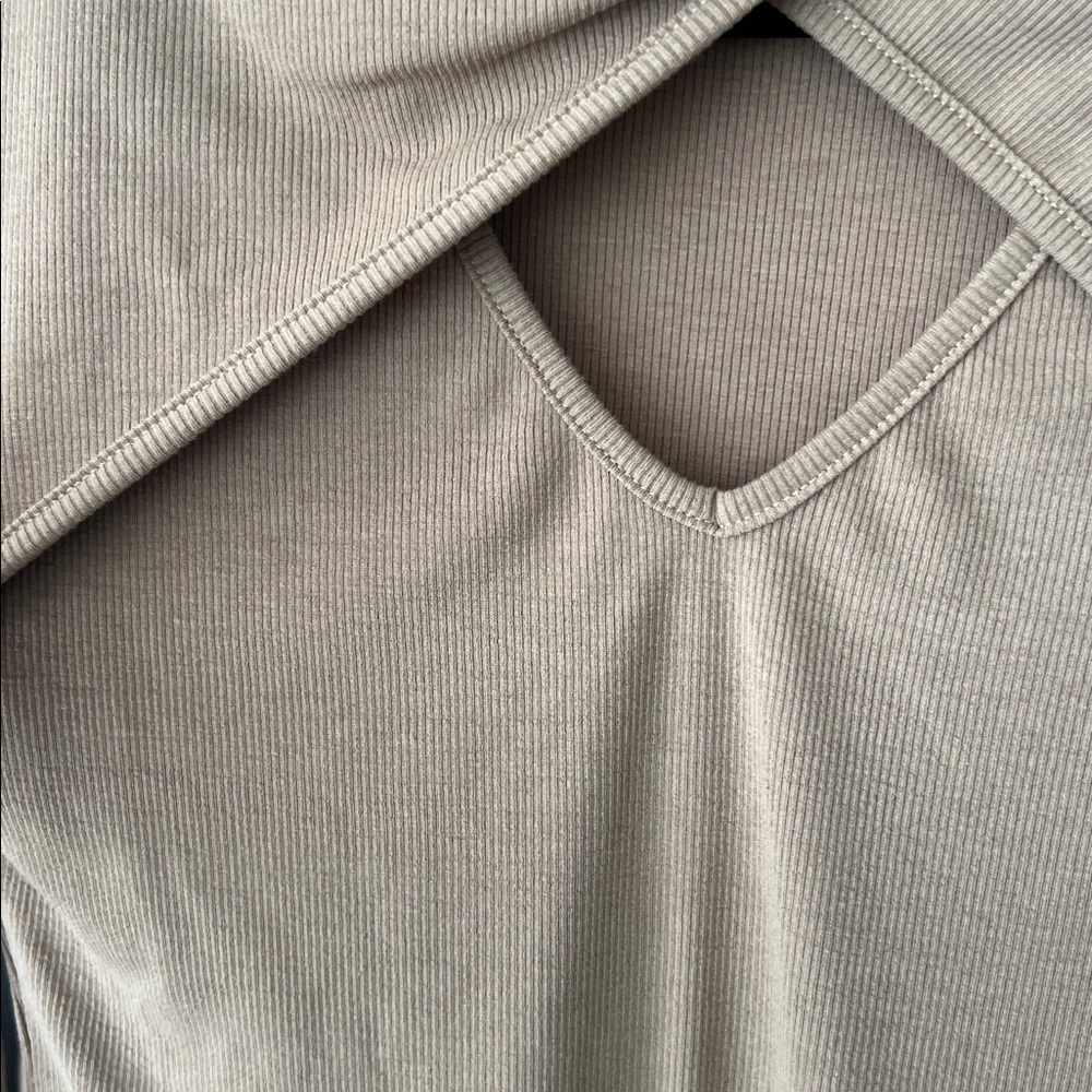 Tan Ribbed Knit Top - Picture 3 of 6